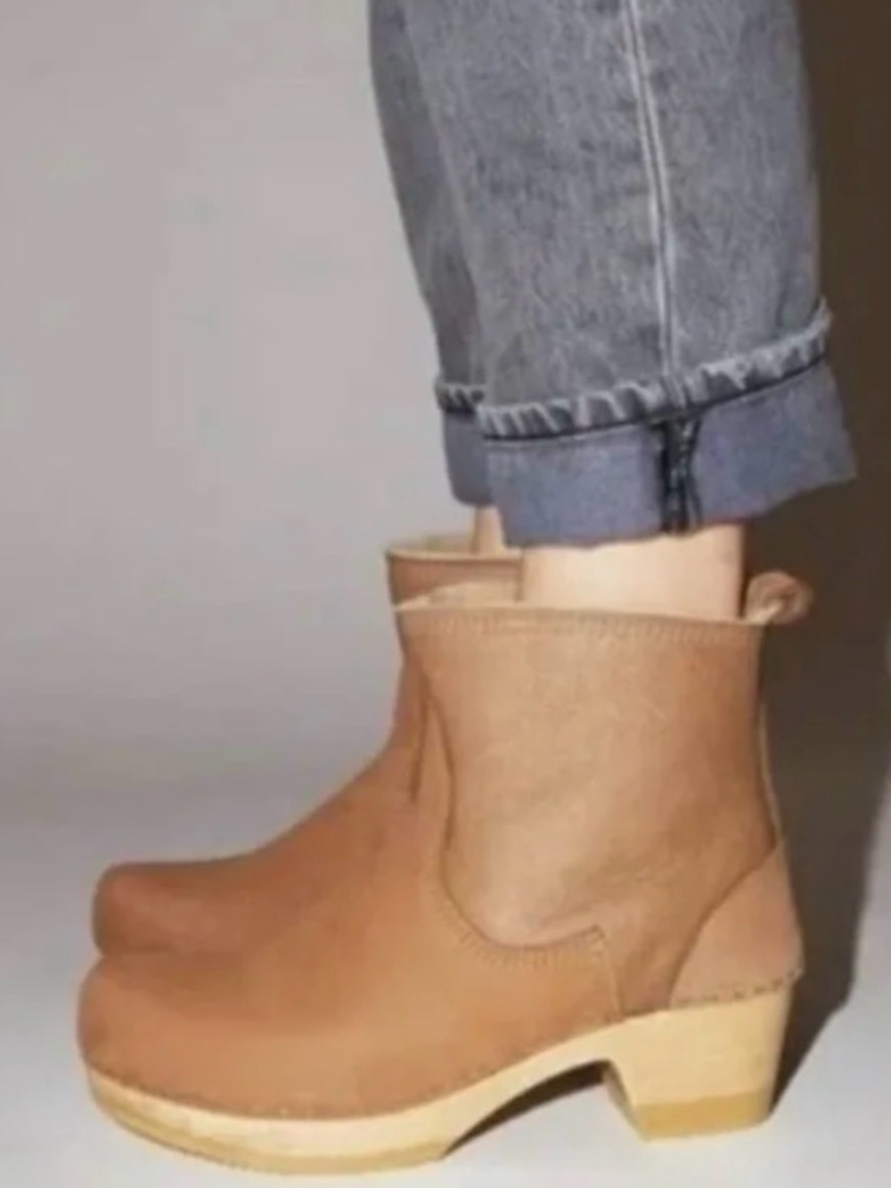 No 6 Clog Boots